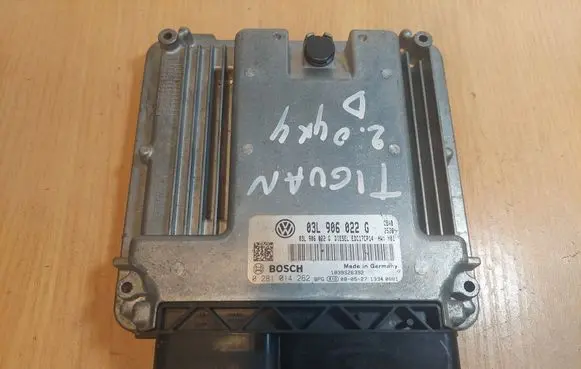 Volkswagen Tiguan Engine control unit/module ECU 0281014262 03L906022G EDC17CP14