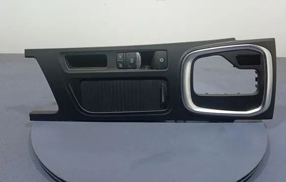 Renault Megane IV Other sill/pillar trim element 3347001IND