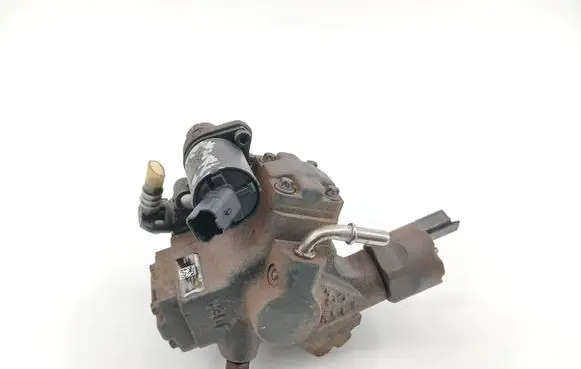 Volvo S40 Fuel injection high pressure pump 9685705080 A2C27100268