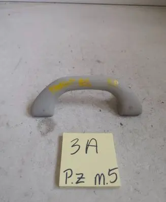 Volkswagen PASSAT B6 Front interior roof grab handle 3284728