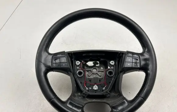 Volvo V70 Steering wheel 30778843