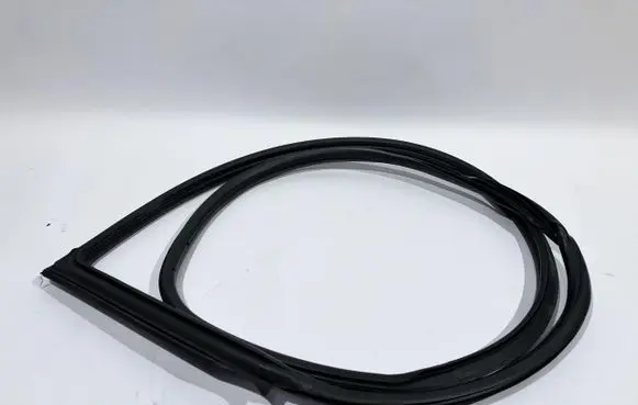BMW 2 F22 F23 Rubber seal front coupe door TM11316