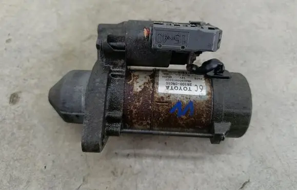 Toyota Corolla Verso E121 Starter motor 281000R010