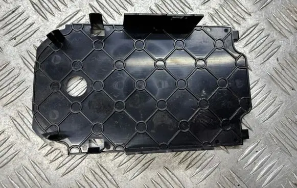 Mercedes-Benz E W211 Center console 2116801402