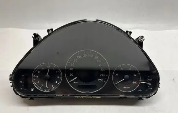Mercedes-Benz E W211 Speedometer (instrument cluster) A2115400447