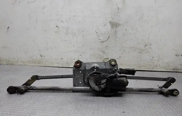 Jeep Grand Cherokee (WJ) Front wiper linkage and motor