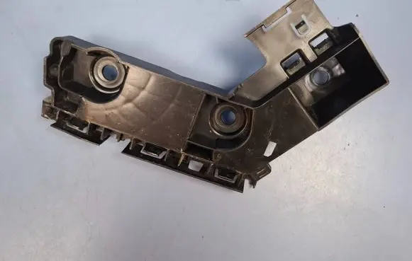 Volkswagen Golf VIII Rear bumper mounting bracket 5H6807394D