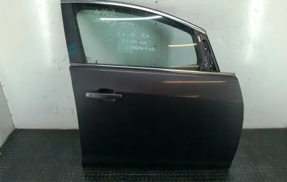 Opel Astra J Front door Z177