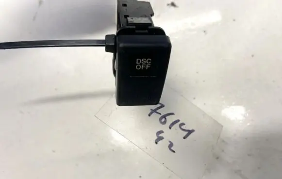 Traction control (ASR) switch