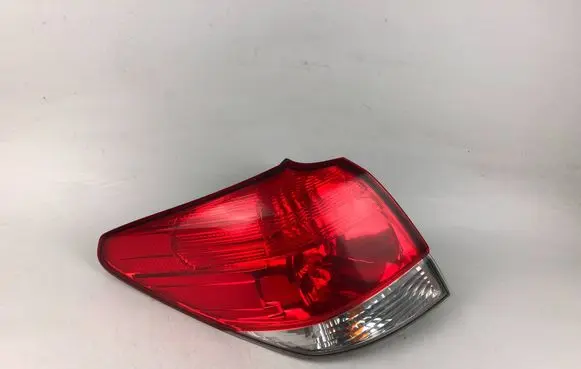 Tailgate rear/tail lights