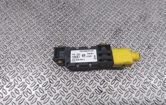 Audi A4 S4 B6 8E 8H Airbag deployment crash/impact sensor 8E0959643A