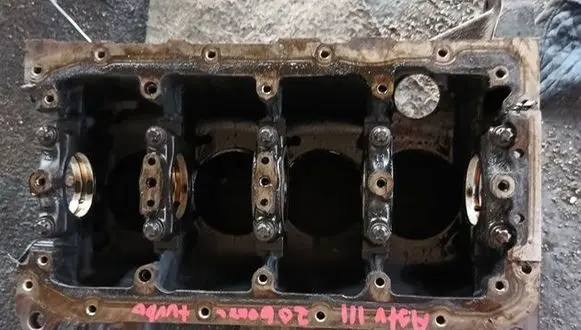 Opel Astra H Engine block R90400166