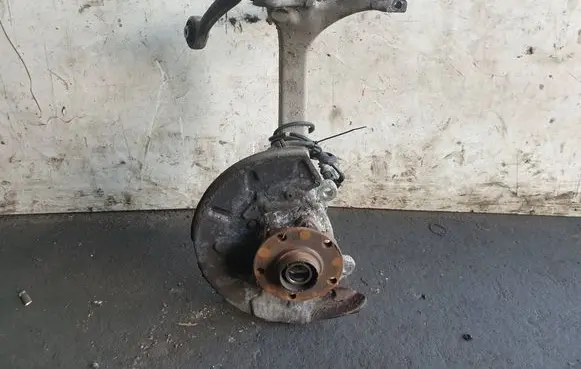 Audi A4 S4 B6 8E 8H Front wheel hub