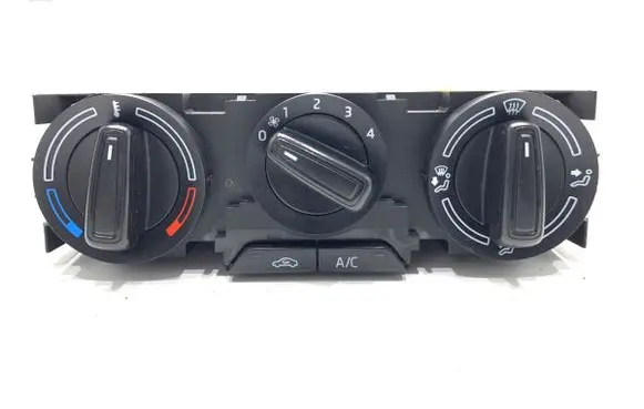 Skoda Fabia Mk3 (NJ) Interior fan control switch 