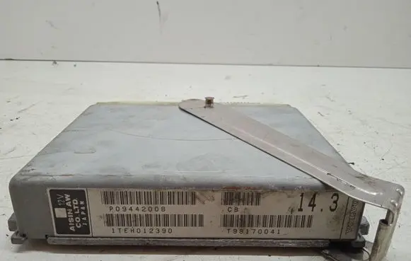Volvo S70 V70 V70 XC Engine control unit/module P09442008