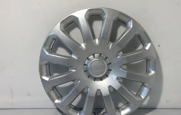 Ford Fiesta R15 wheel hub/cap/trim 8V211130JB