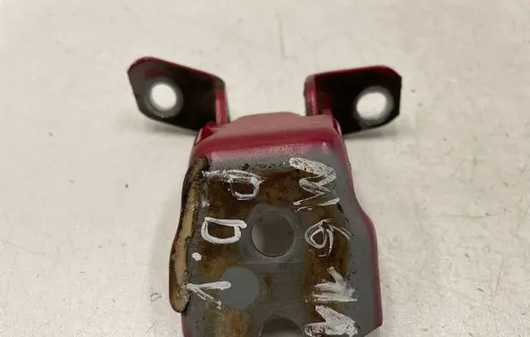 Mazda 6 Front door upper hinge