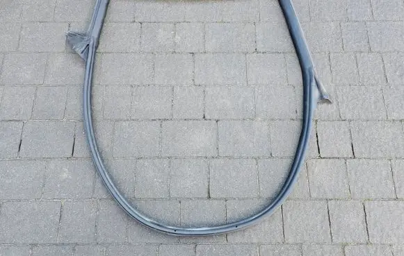 Tesla Model 3 Front door rubber seal 