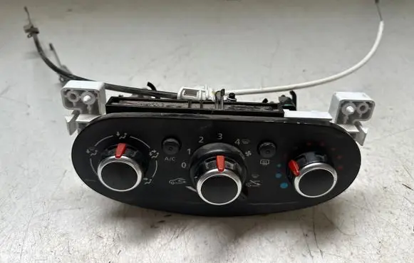 Dacia Sandero II Air conditioner control unit module 