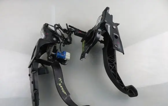 Ford S-MAX Pedal assembly 6G927B633RE 6G922D094JD