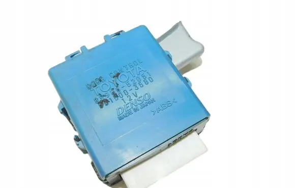Toyota Yaris Door central lock control unit/module 8598052051