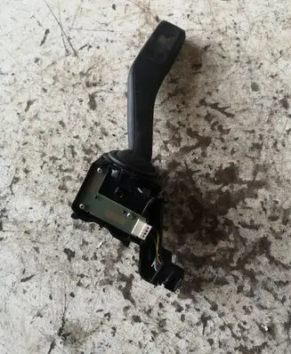 Volkswagen Golf V Indicator stalk 1K0953513