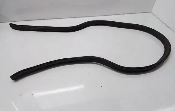 Mercedes-Benz E W211 Engine compartment rubber 