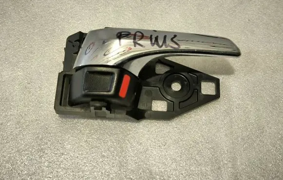 Toyota Prius+ (ZVW40) Loading door interior handle 87912