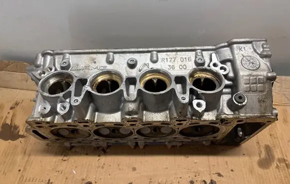 Mercedes-Benz C AMG W205 Engine head R1770163600