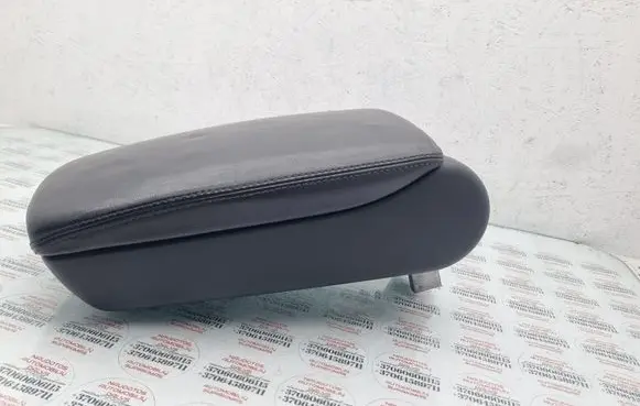 Audi A6 S6 C6 4F Armrest 4F0864114