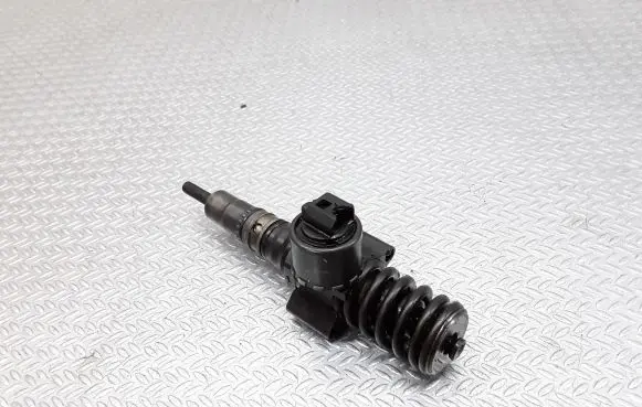 Mitsubishi Grandis Fuel injector 03G13073G