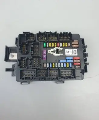 Tesla Model S Fuse module 103440900A 33119058 0525316832271