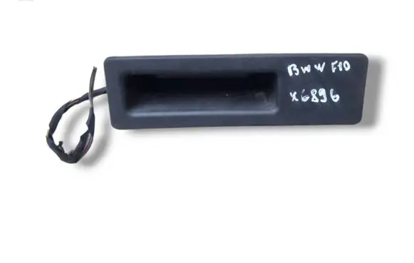 Tailgate opening switch