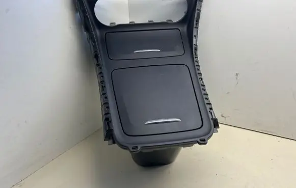 Mercedes-Benz GLA W156 X156 Center console A1766807400 1234283E 18112015