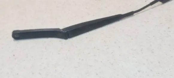 Volkswagen PASSAT B6 Front wiper blade arm 3C1955409C