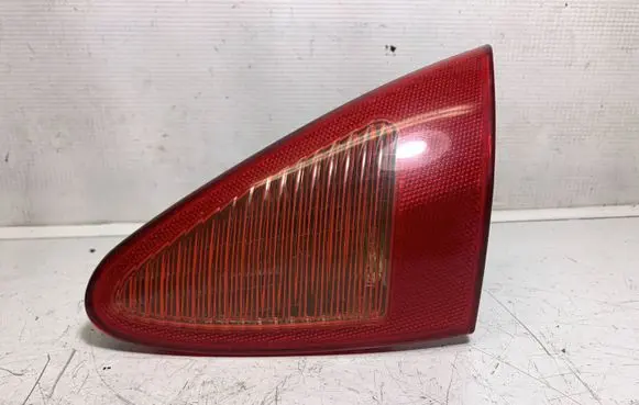 Alfa Romeo 147 Tailgate rear/tail lights 46747825 46556346 03321010