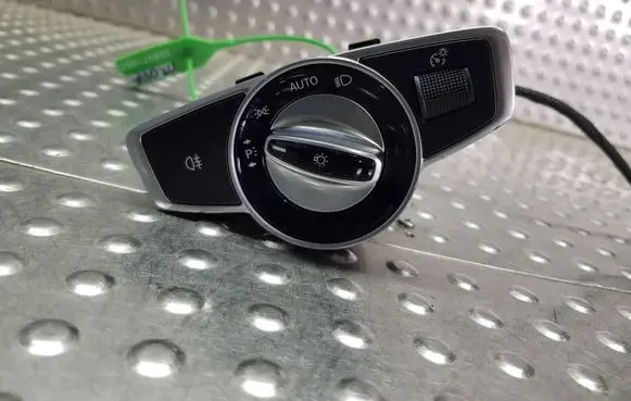 Mercedes-Benz E W213 Light switch S26371057 A2229055508