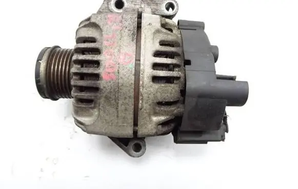 Fiat 500L Generator/alternator 51880175 2611709A TG12S111