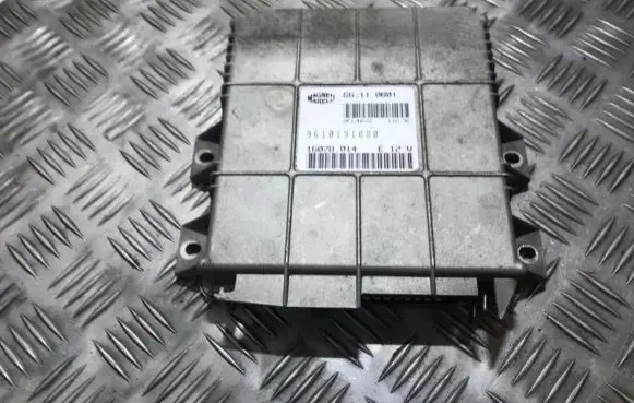 Peugeot 205 Engine control unit/module 9610191080 gg110b01