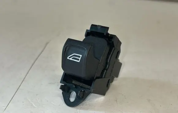 Volvo V70 Electric window control switch 30773273