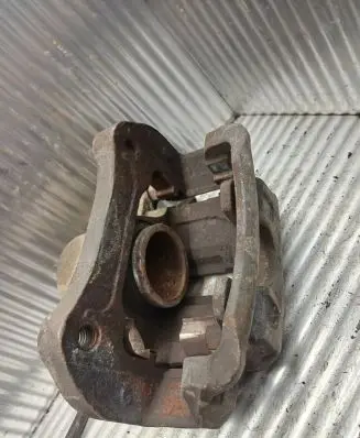 Opel Insignia A Front brake caliper