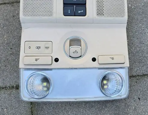 Volkswagen PASSAT CC Front seat light 1K0947105AF