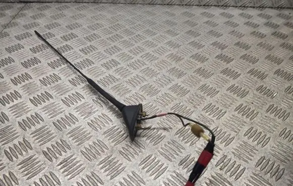 Mitsubishi Lancer Aerial antenna filter 