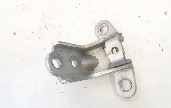 Hyundai Sonata Rear door lower hinge
