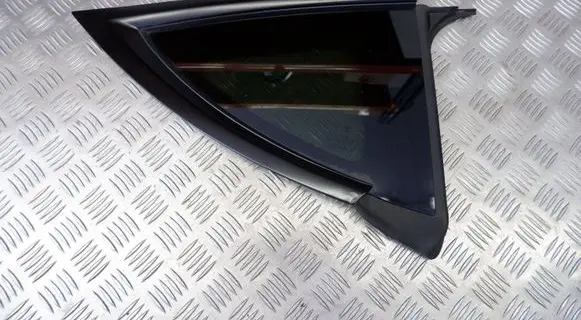 Tesla Model Y Rear side window 160080900C