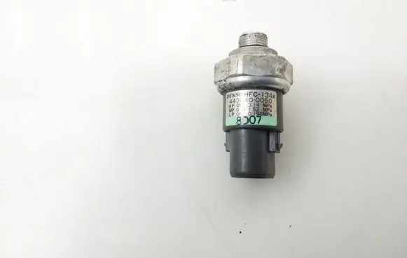 Air conditioning (A/C) pressure sensor
