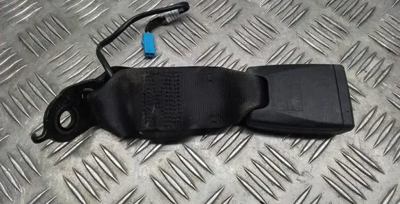 Porsche Macan (95B) Middle seatbelt buckle (rear) 95B857740A