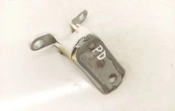 Toyota Avensis T250 Front door upper hinge 