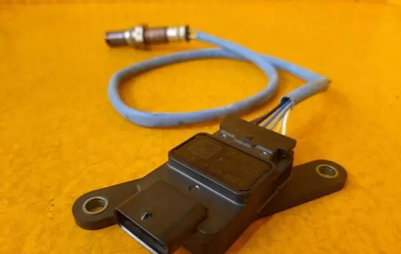 Mercedes-Benz E W213 Lambda probe sensor A0009054714