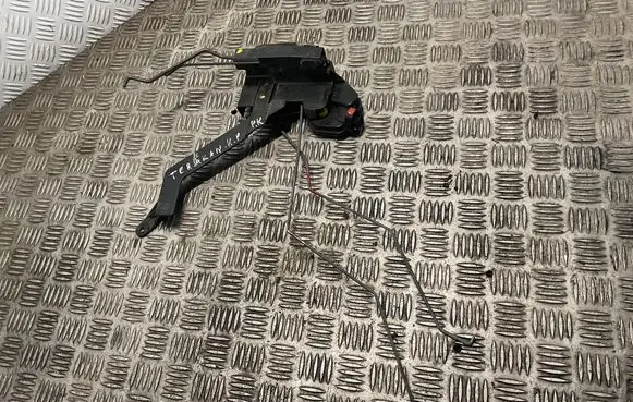 Hyundai Terracan Front door lock